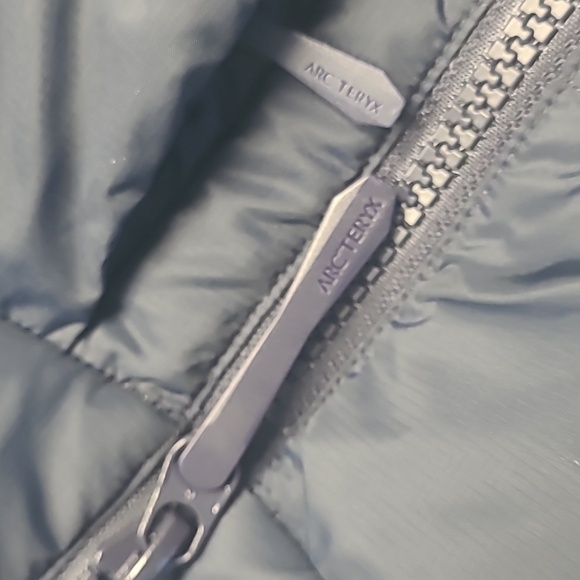 Arc'teryx Thorium Jacket Men's - Black Sapphire, Large - Season 2024 - Picture 6 of 11